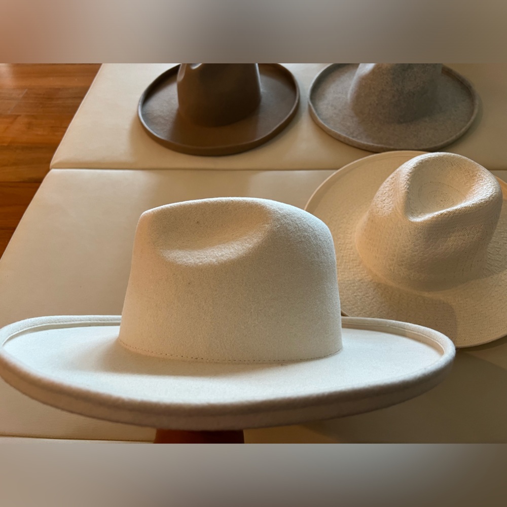 New GigiPip Stylish Cream Tan Wide-Brim Large L M Adjustable Cattleman Western